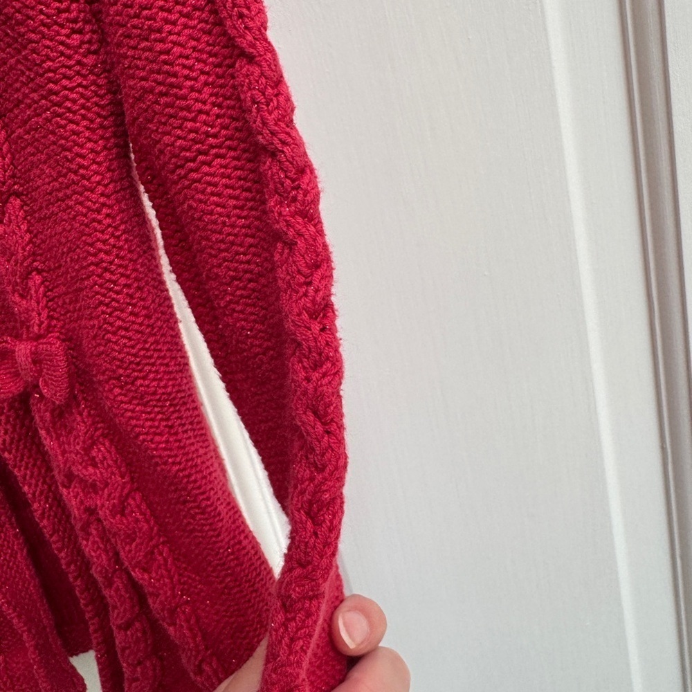 Max Studio 2T Girls Red Knit Braided Bow Sweater with Faux Fur - Picture 5 of 6